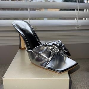 Marc Fisher Demar Heels/Sandals